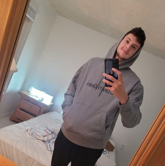 Meet your Posher, Cesar - Picture 1 of 1